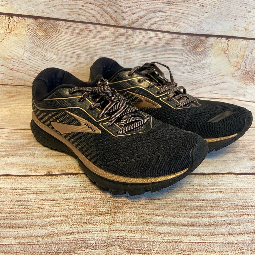 Brooks Ghost 12 Black Gold Running Shoes Sneakers Size 9